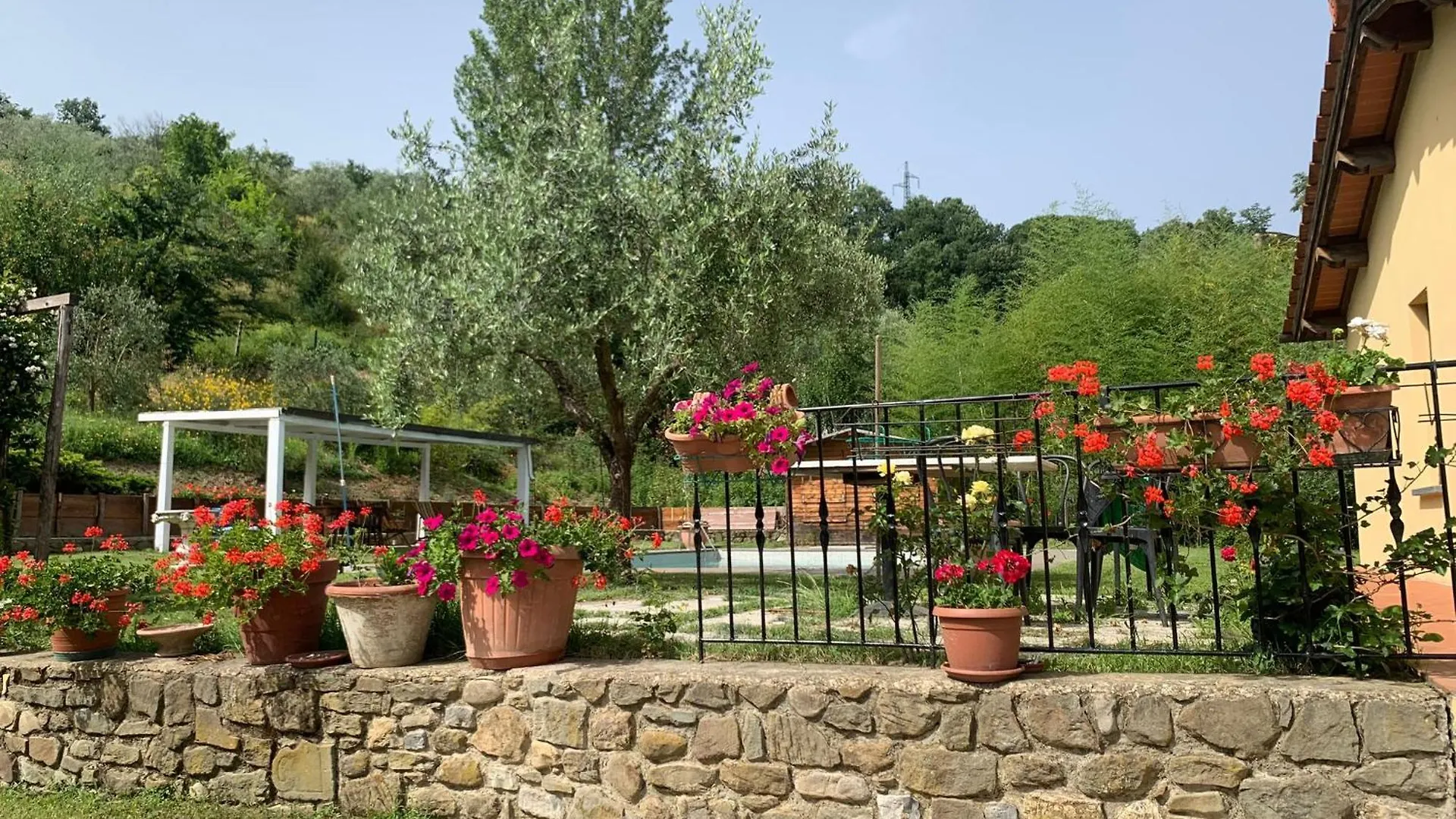 Guest House Torre Guelfa,Giaggiolaia Via San Martino Altoreggi 20 Figline Valdarno Italië